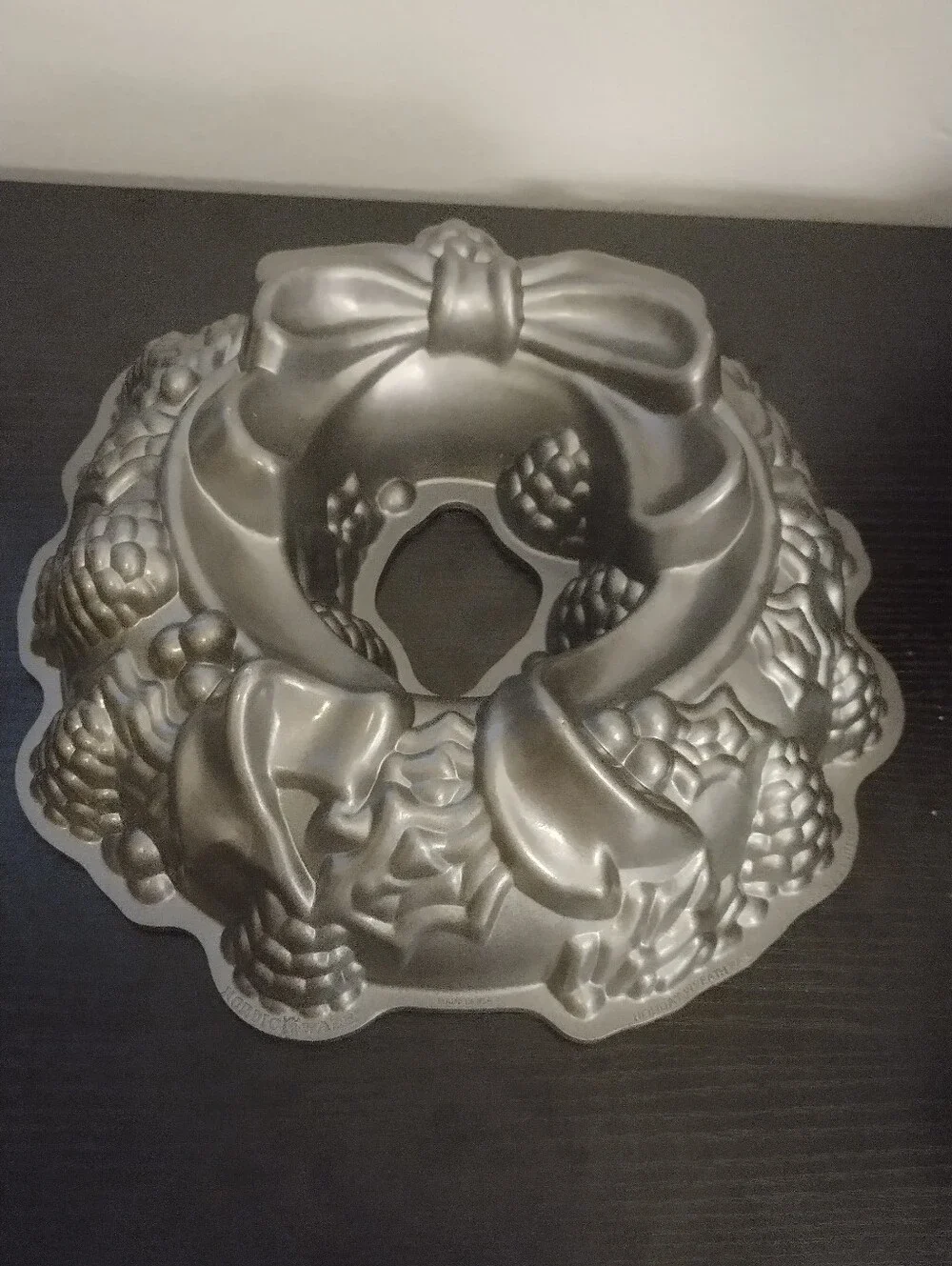 Nordic Ware Holiday Wreath Bundt Cake Pan